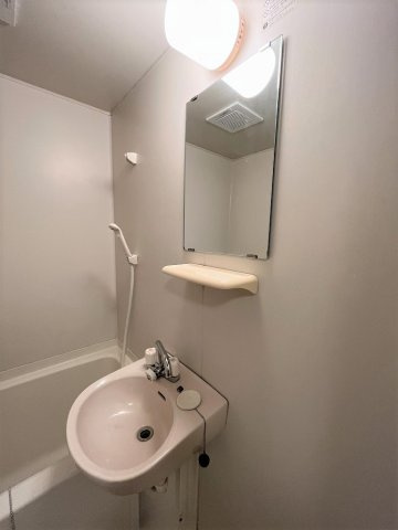 【洗面所】 | Bフラット