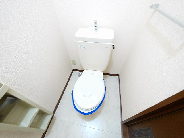 サニーサイドＡのトイレ|コンパクトで使いやすいトイレです