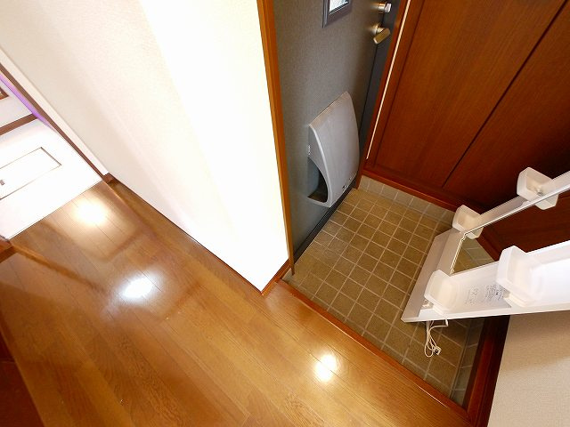 サニーサイドＡの玄関|毎日通る玄関はこちらです