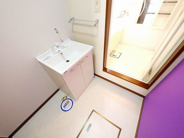 サニーサイドＡの洗面所|洗面所です