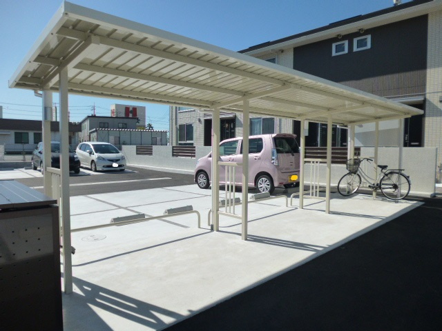 倉敷市羽島のアパートのその他共用部分|自転車置き場
