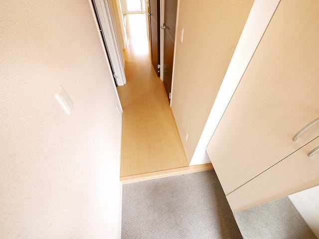 セントレジス八尾の玄関|ゆったりとした玄関です