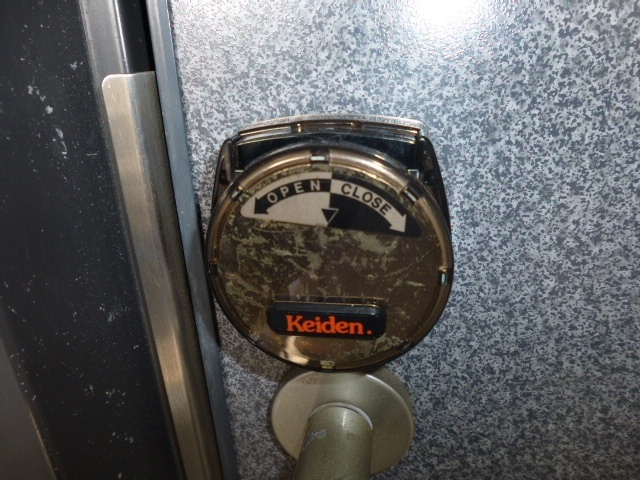 メゾン武智Ａの玄関|カードキー