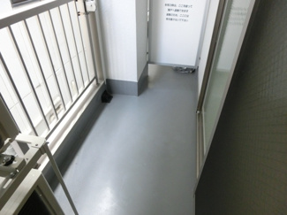 【バルコニー】