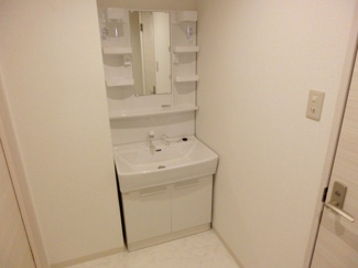 【独立洗面台】