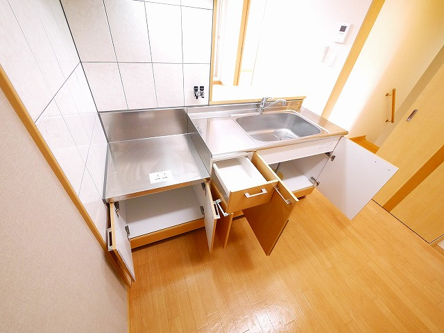 サンフィットヒルズ　Ａの収納|ちょっとした収納スペースも充実しています