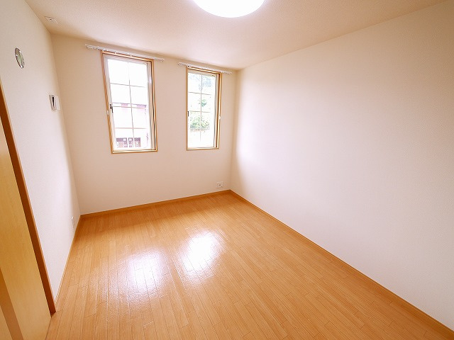 サンフィットヒルズ　Ａの寝室|個人の部屋や寝室として使える洋室です