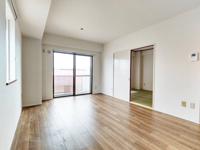 【居間・リビング】 | メゾン・ド・プラージュ（南甲子園小・真砂中学校区） | メゾン・ド・プラージュ