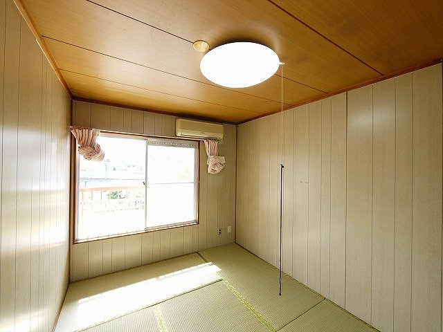 平尾ハイツの和室|フローリングだけでなく、和室もあります