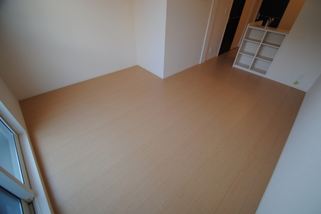 ルーエ西町の居間・リビング|内装イメージ：同物件別室