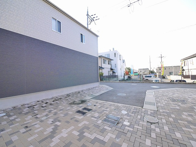 クレア・ド・ルーン高畑Bの駐車場|駐車場完備です（軽自動車のみ駐車可）