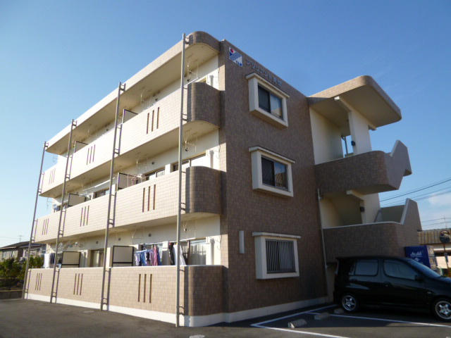 総社市真壁の賃貸マンションの外観
