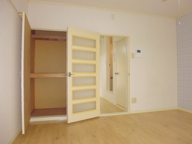 倉敷市中庄のアパートの寝室|洋室