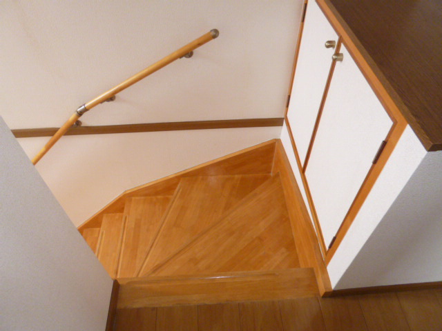 パルテールＢの内装|階段