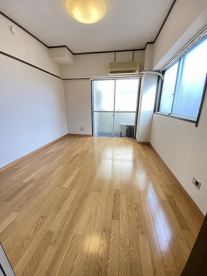 【居間・リビング】 | 鳥利マンション