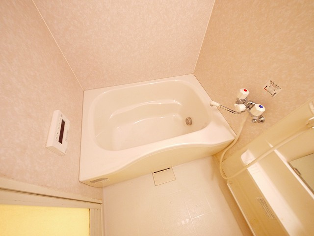 リーベンデールの浴室|きれいなお風呂です