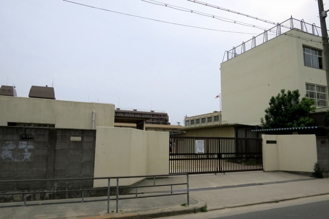 クロワールタウン塚本　大阪市西淀川区歌島　新築一戸建ての周辺|歌島中学校