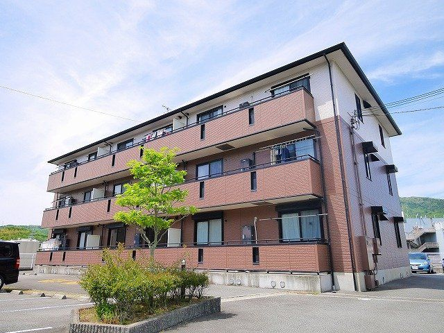 リビングタウン南生駒　Ａ棟の外観|外はこのようになっています