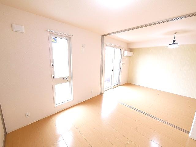 プラナスの洋室|コンパクトで使いやすい洋室です