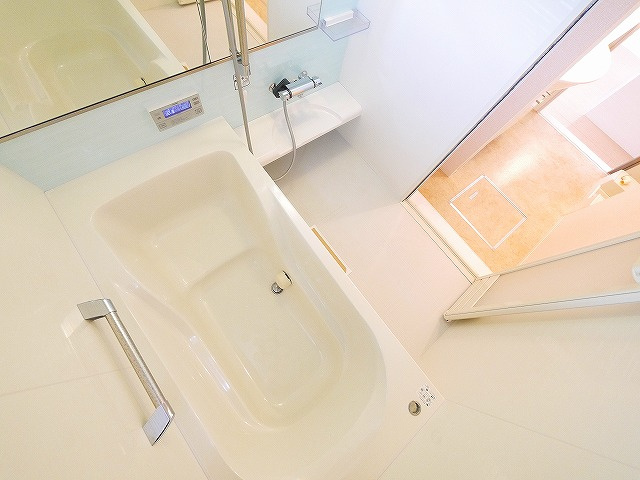 プラナスの浴室|落ち着いた空間のお風呂です