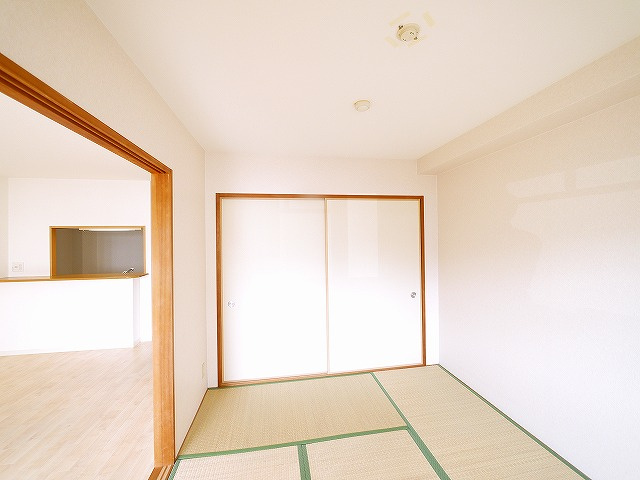 サウスシサムの和室|和室ならではの温かな和の空間で寛ぎの時間を過ごせます