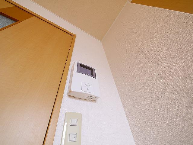 ヒムス　プルーニェのセキュリティ|モニターインターホンで付きで安心