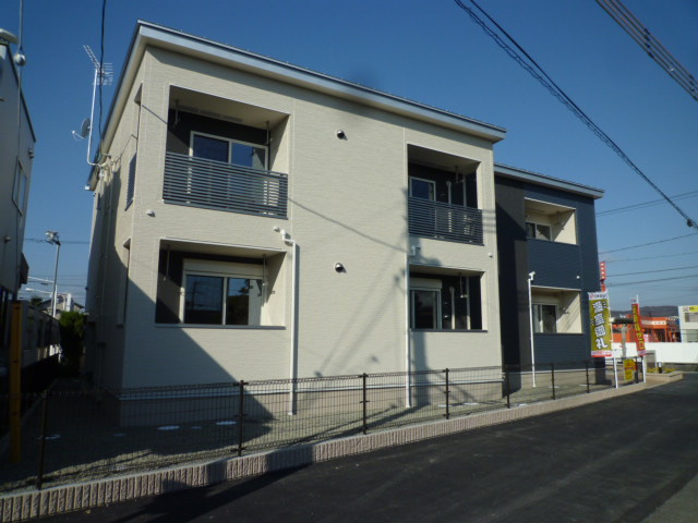 倉敷市八王寺町のアパートの外観