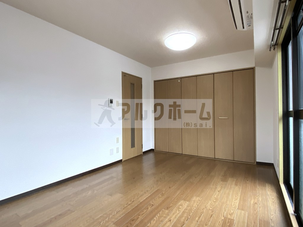 ティーエヌコートの居間・リビング