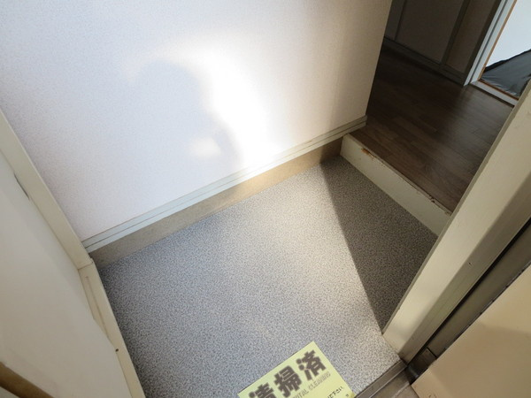 アンルーヴの玄関