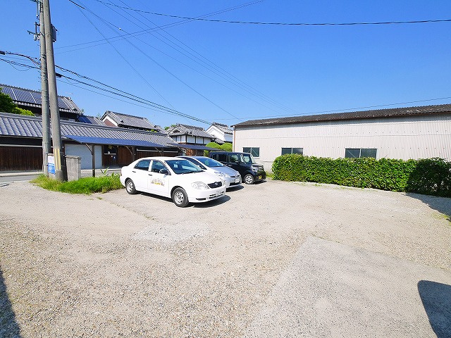 小柴住宅の駐車場