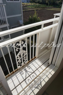 【バルコニー】 | クリントンハウスⅢ | クリントンハウスⅢ　バルコニー