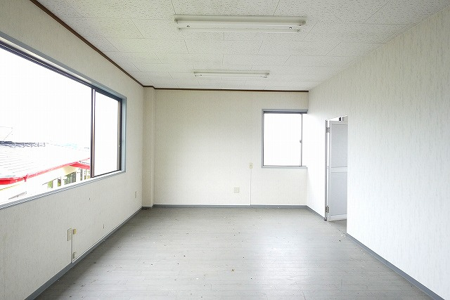 伊藤店舗（古市町）の内装