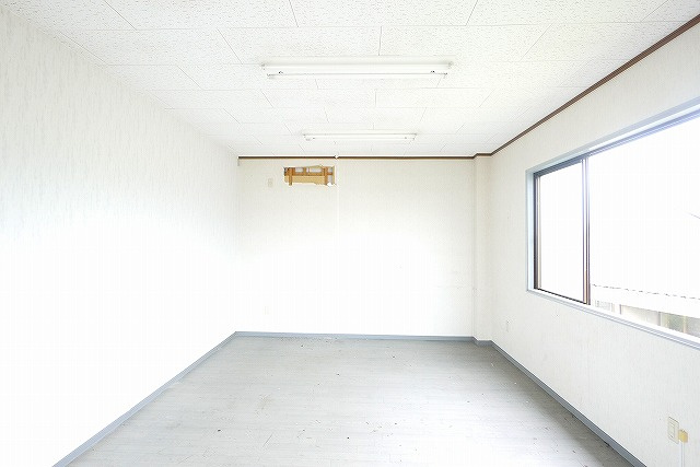 伊藤店舗（古市町）の内装