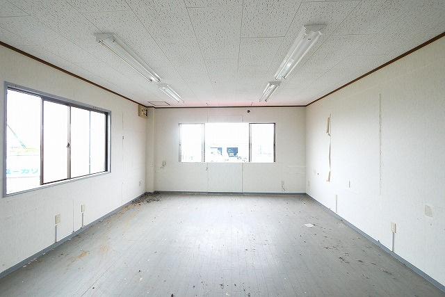 伊藤店舗（古市町）の内装