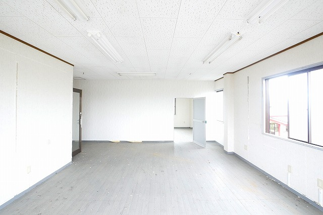 伊藤店舗（古市町）の内装