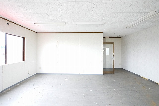 伊藤店舗（古市町）の内装