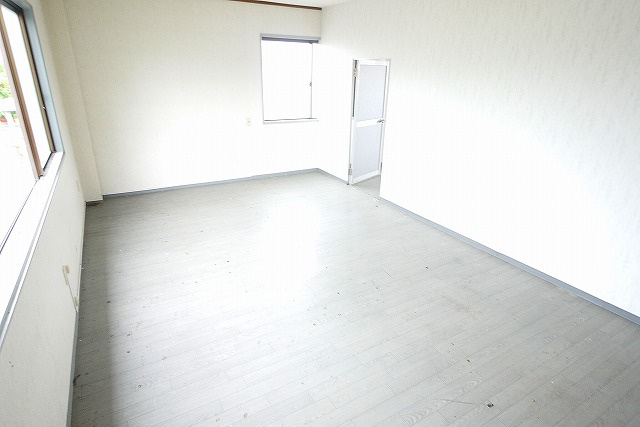 伊藤店舗（古市町）の内装