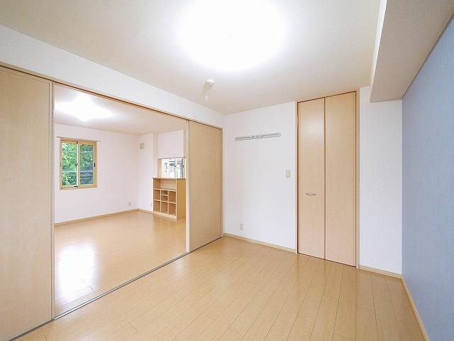 コート宮ノ下の洋室|広々とした洋室です