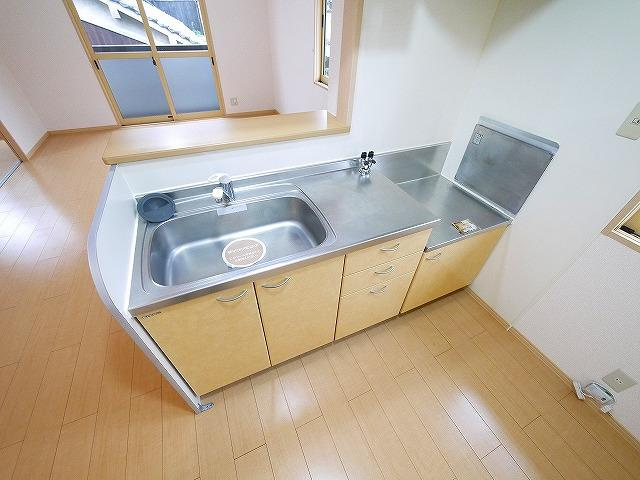 コート宮ノ下のキッチン|きれいなキッチンです