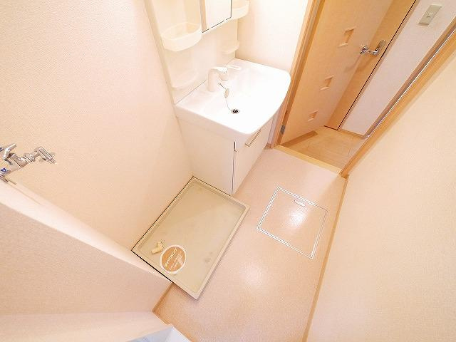 コート宮ノ下の洗面所|忙しい朝には欠かせない洗面所です