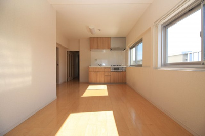 【洋室】 | 清潔感あふれています