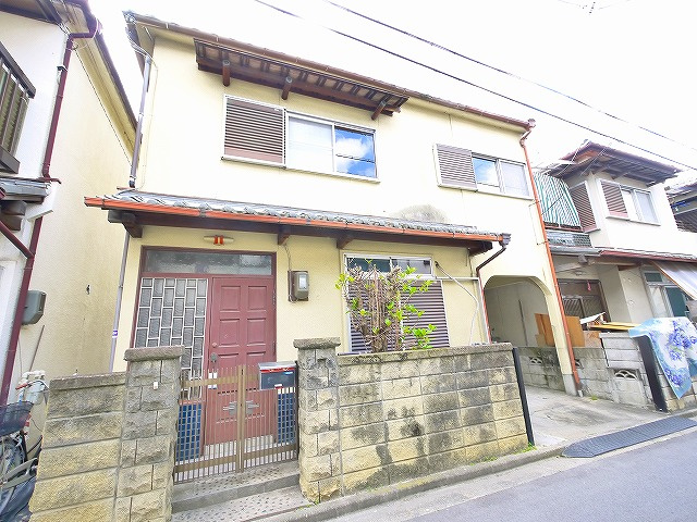 奈良市東九条町675-4貸家の外観|落ち着いた雰囲気の外観です