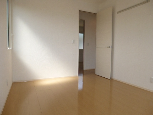 プリムローズ　ベルCの洋室