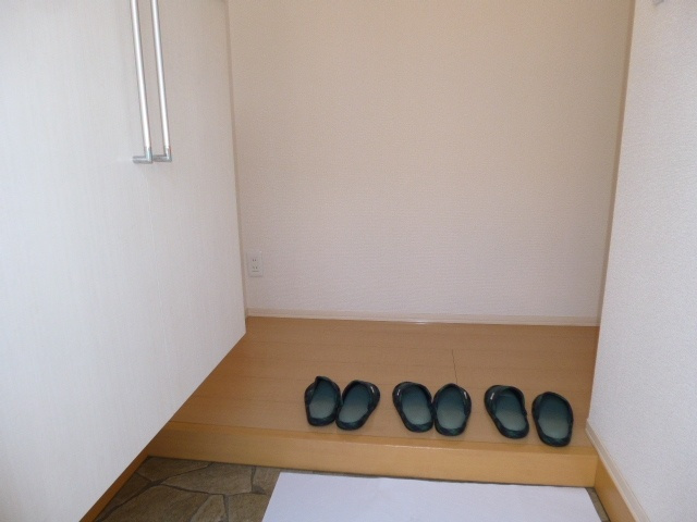 プリムローズ　ベルCの玄関