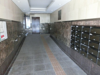 【エントランス】