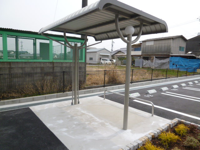 倉敷市酒津のアパートのその他共用部分|自転車置き場