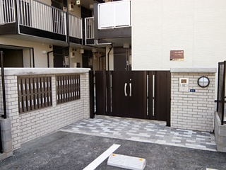 【セキュリティ】 | サステナビリティ | オートロック付きです。