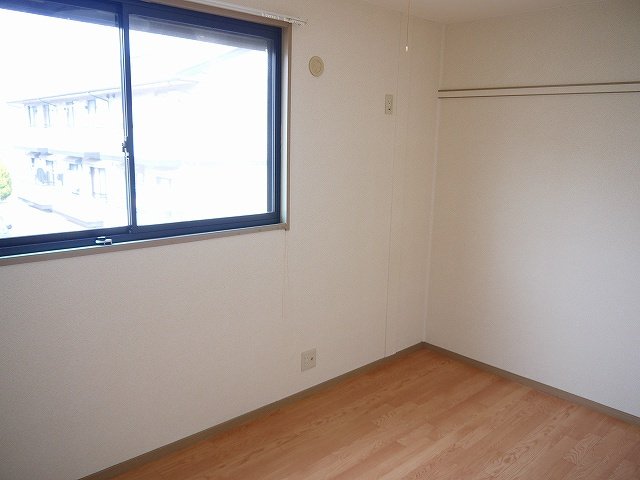 サンビューラ梅美台 Dの洋室|スタンダードな洋室です