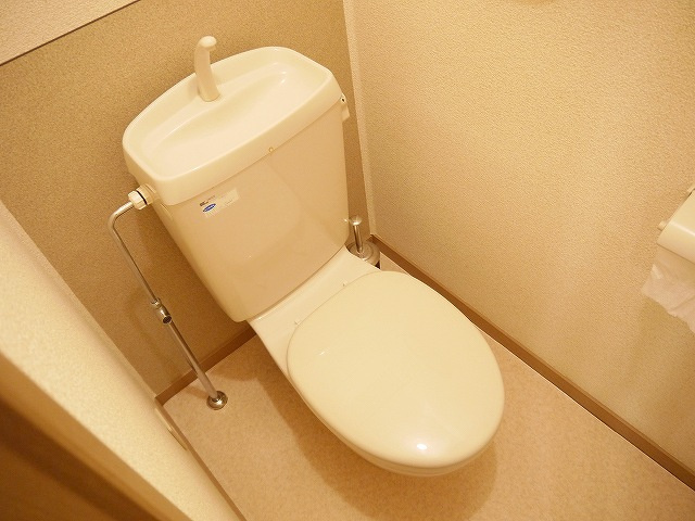 サンビューラ梅美台 Dのトイレ|トイレもきれいです