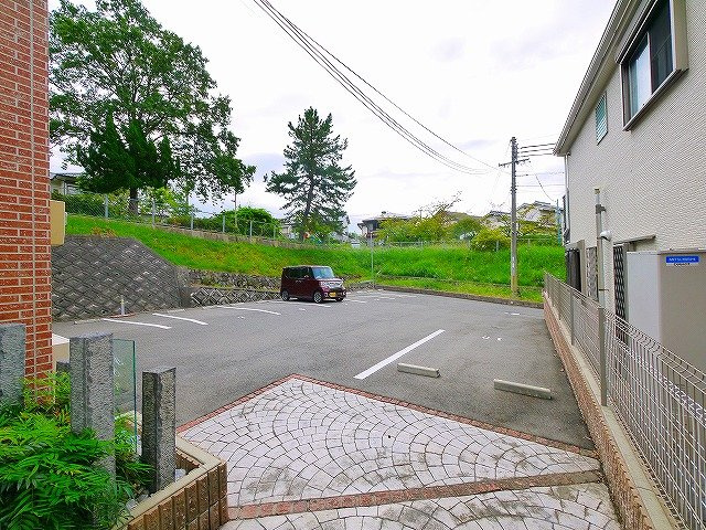 パークサイド学園前の駐車場